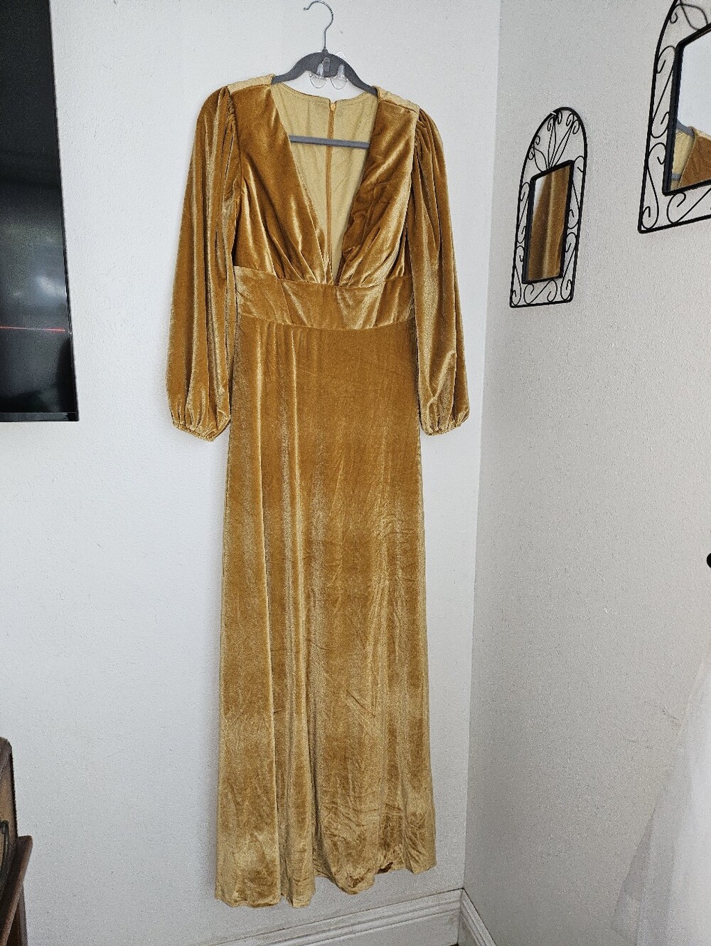 Velvet Deep V Maxi Dress in Mustard Gold Godess Wedding Guest Sz 10